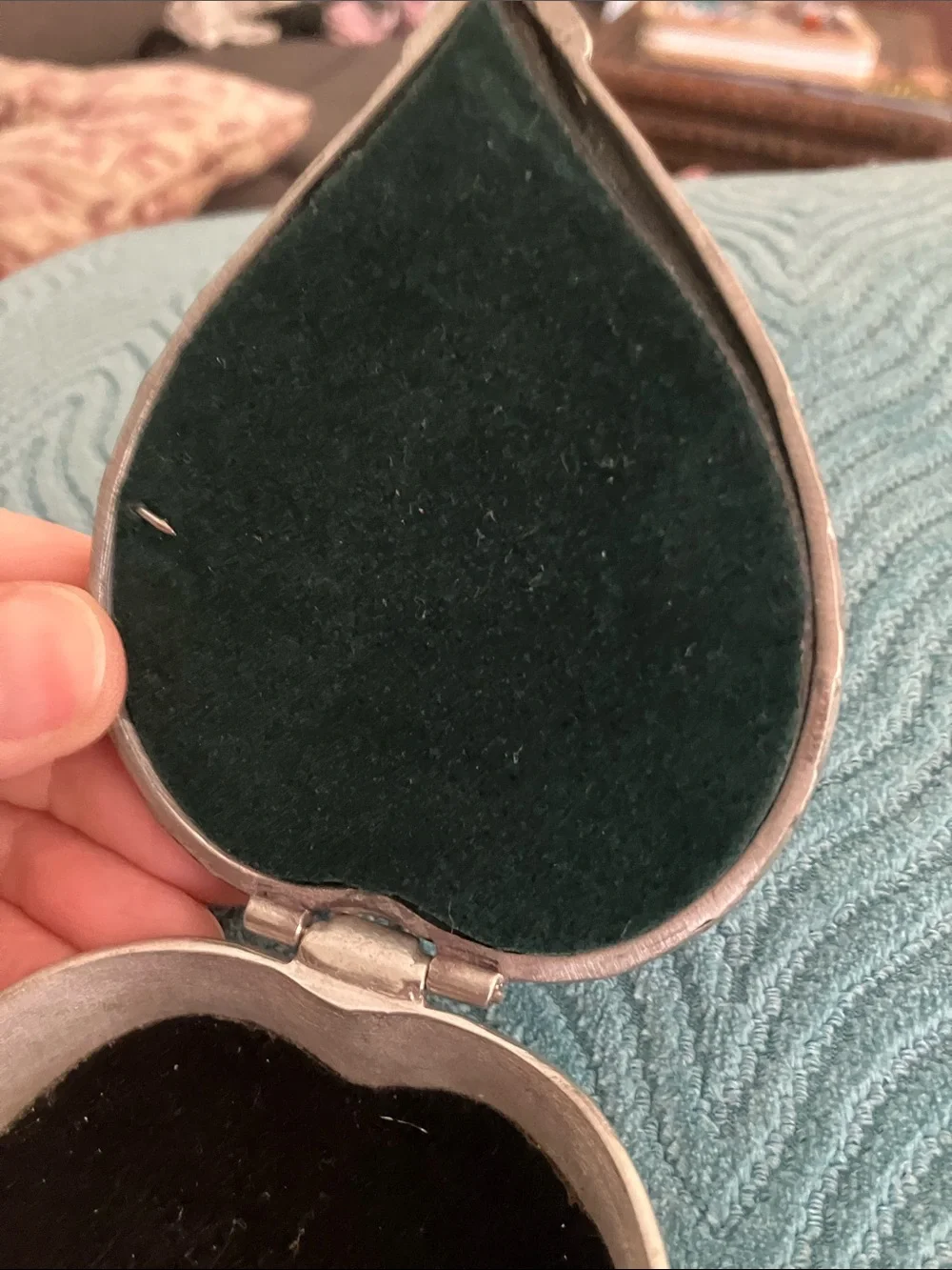 dELiA*s Heart-Shaped Pewter Picture Frame - Silver